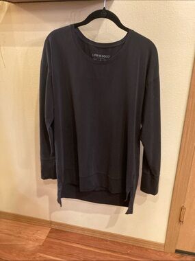 Life Is Good Women's Scoop Crewneck long sleeve shirt - Black
